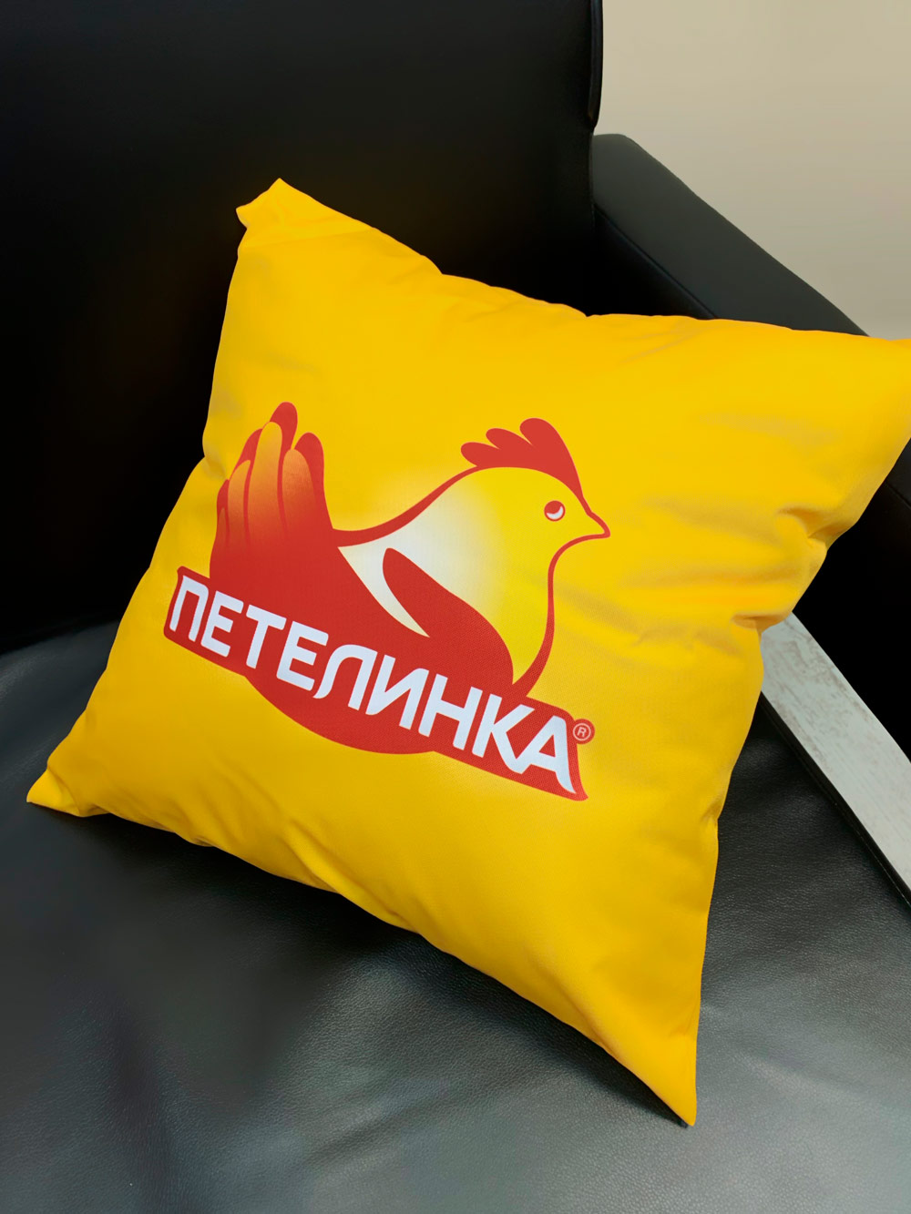 Подушки для бренда Петелинка на заказ от компании Ретекс-Принт